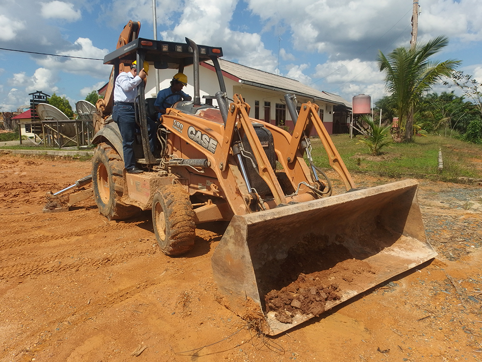 Pelatihan & Sertifikasi Operator Bakhoe Loader