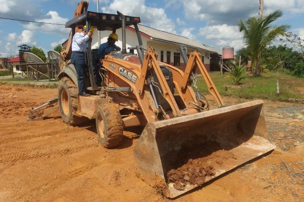 Pelatihan & Sertifikasi Operator Bakhoe Loader